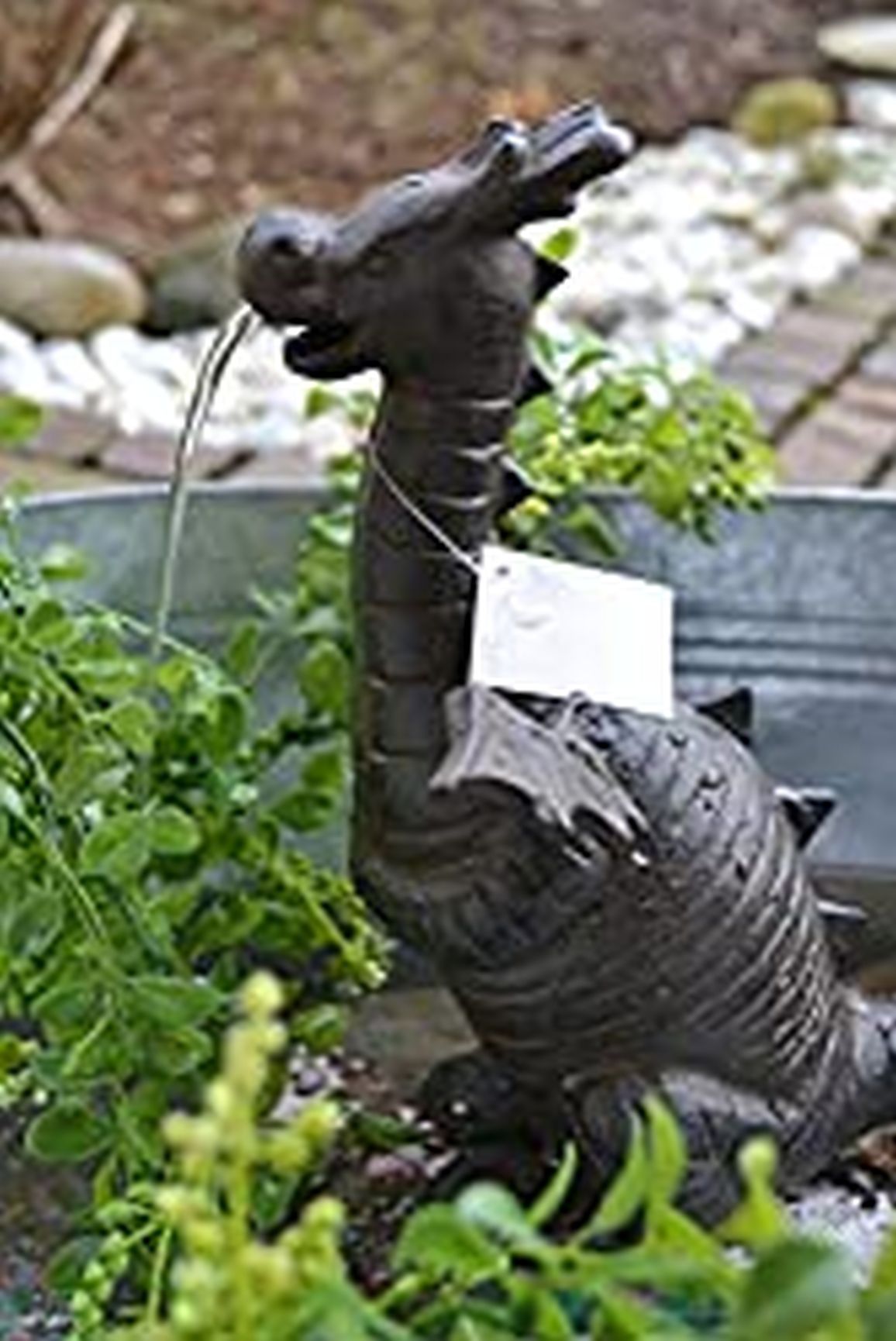 Wasserspeier Drache mit Pumpe für den Teich, Gusseisen, schwere Ausführung