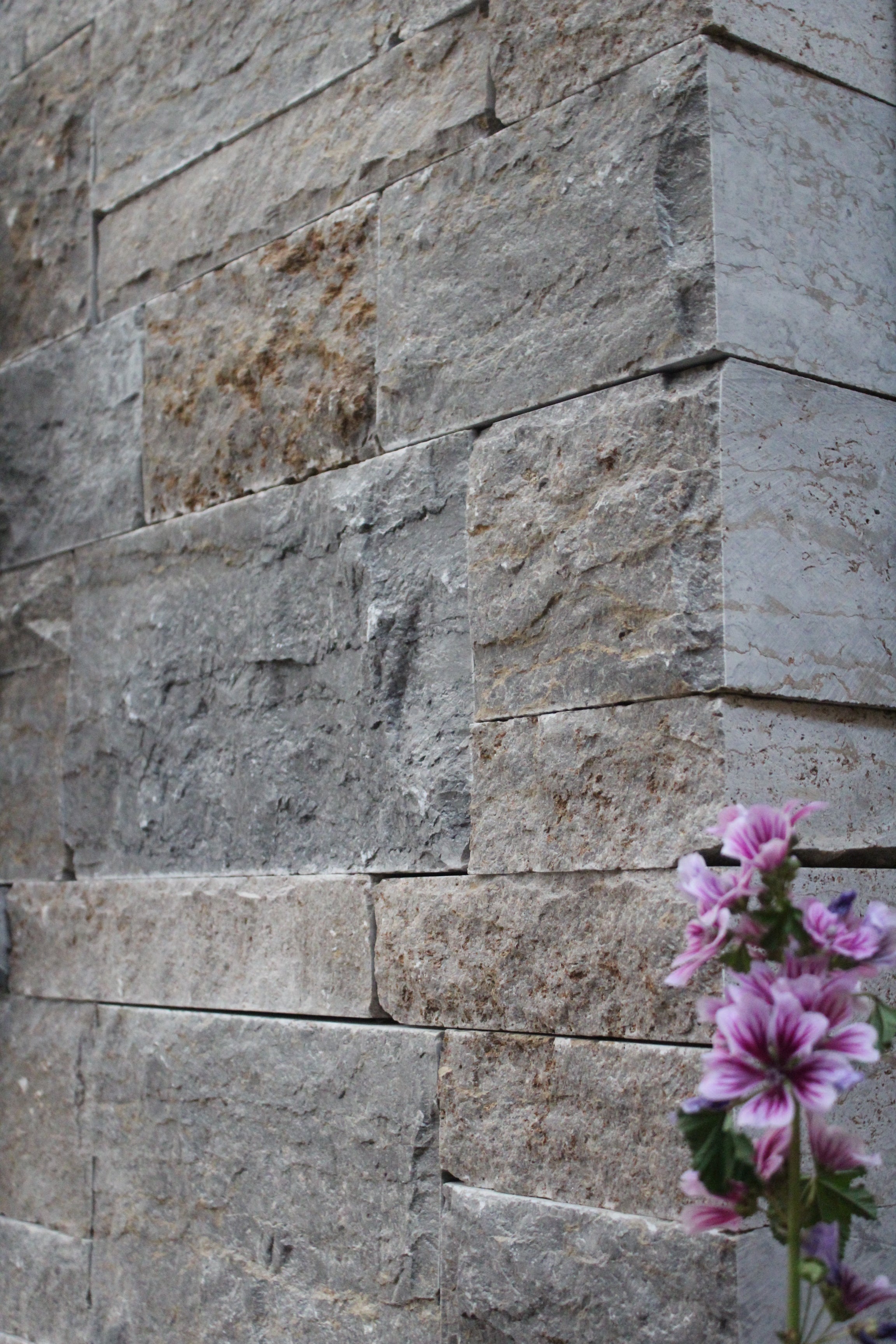 Muschelkalk - Systemmauerwerk - gespalten - 960kg