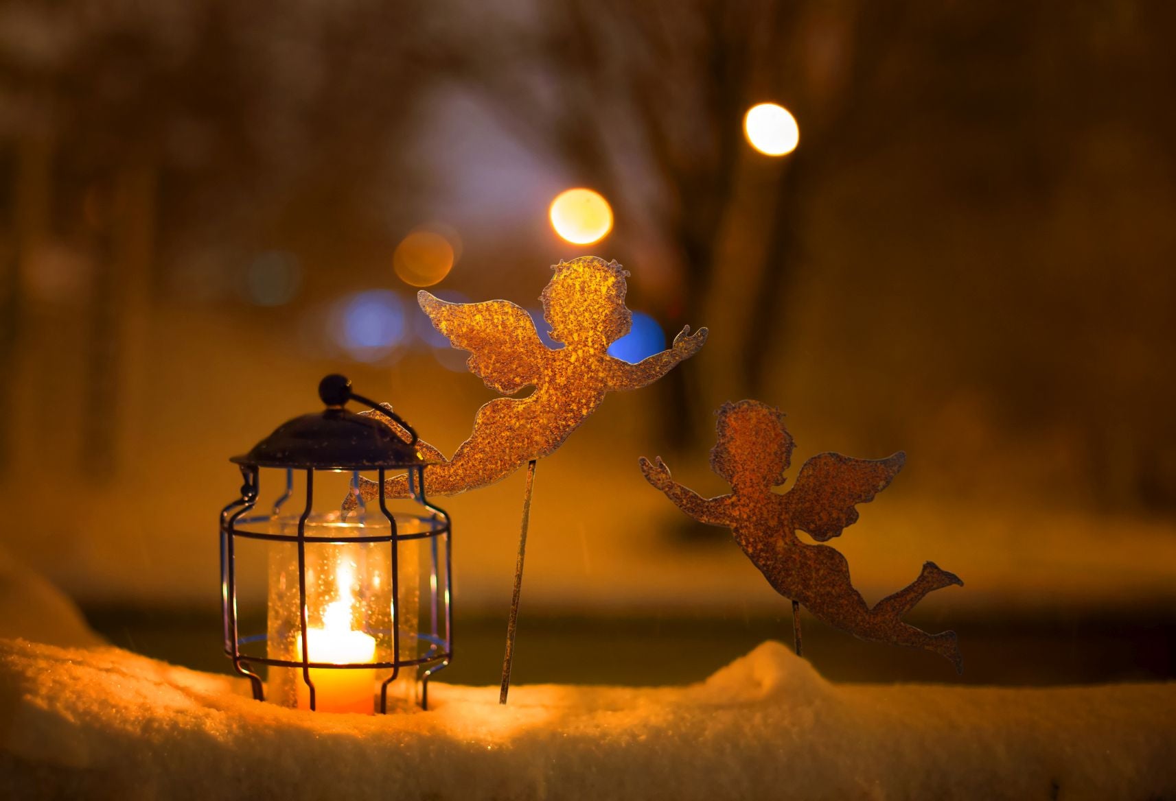2 Engel Rost Deko Figuren für den Deko Garten, den Balkon oder die Haustüre